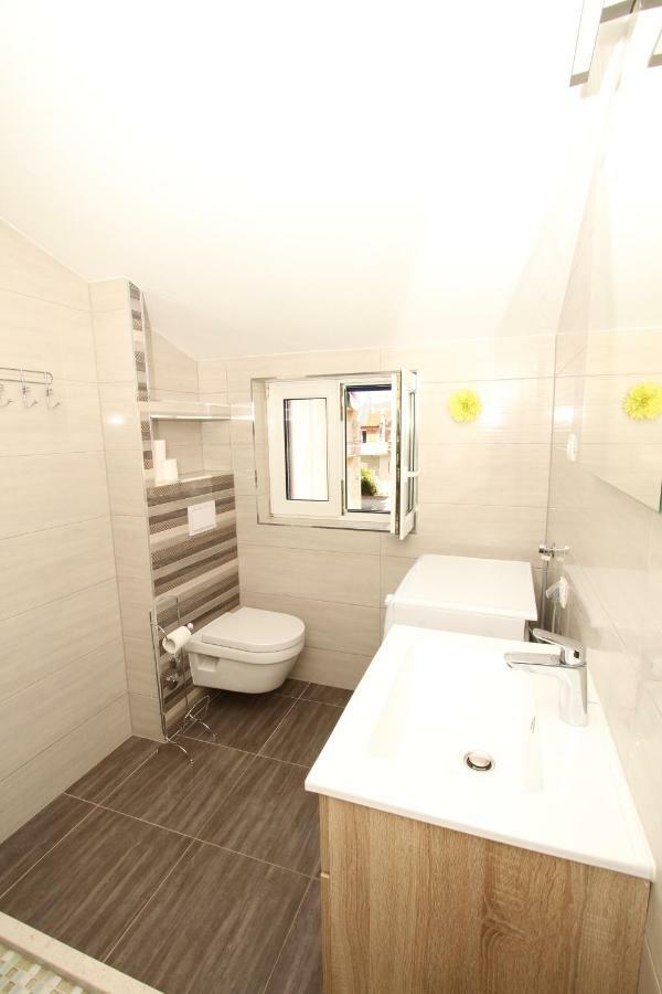 Appartement Kuca-Eldic à Rogoznica  Extérieur photo