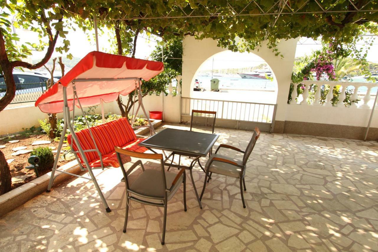 Appartement Kuca-Eldic à Rogoznica  Extérieur photo