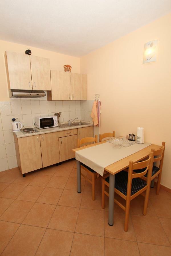 Appartement Kuca-Eldic à Rogoznica  Extérieur photo